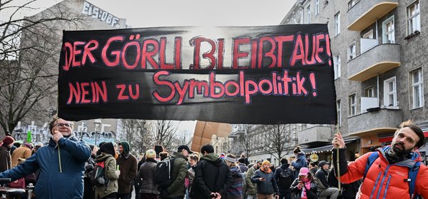 Demonstration „Der Görli bleibt auf“ am 24.02.2024 in Berlin Kreuzberg 